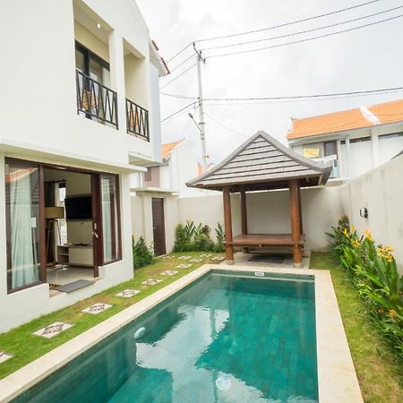 Little Nuts Villas Jimbaran  Bagian luar foto